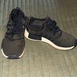 adidas Men’s Black Low-Top Knit Sneakers with White Midsole